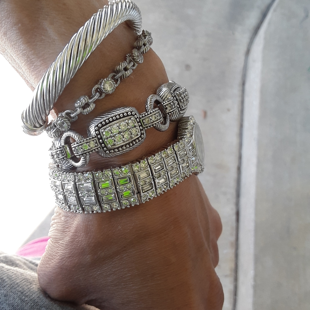 Textured ribbed cuff bracelet silver tone